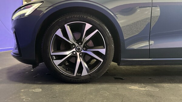 Used Volvo V60 2022 for sale - 75829207: Photo 17