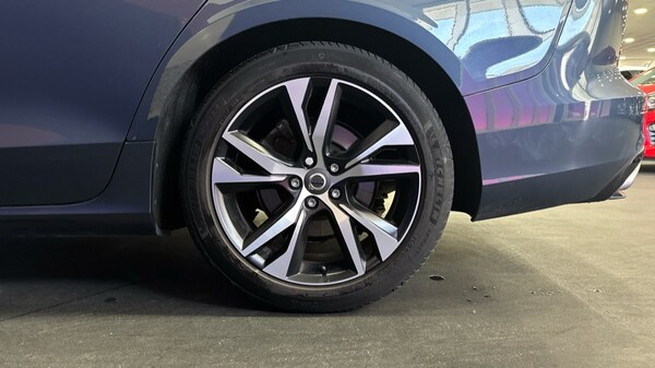 Used Volvo V60 2022 for sale - 75829207: Photo 18