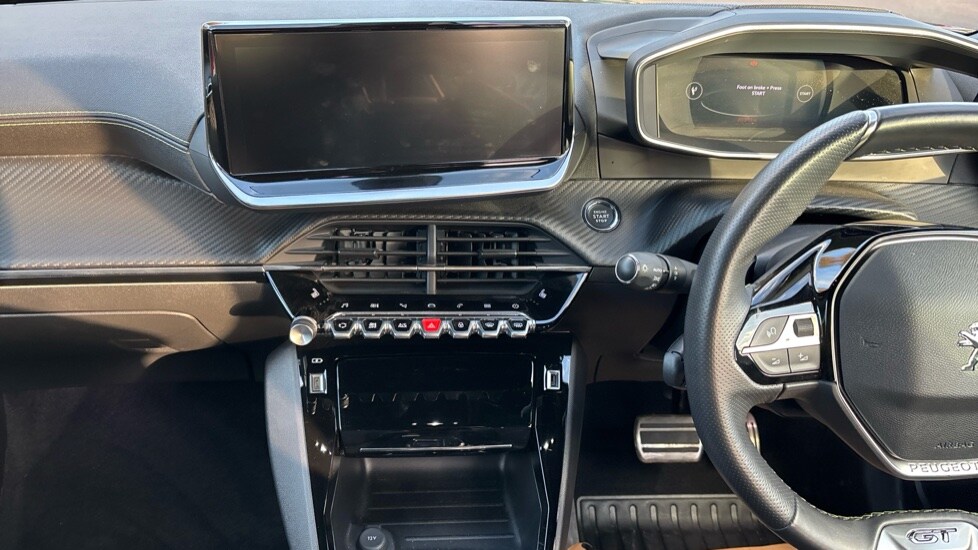 Used Peugeot 2008 2023 for sale - 76140100: Photo 12