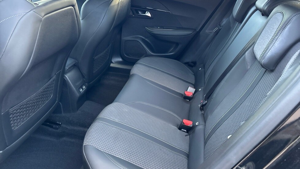 Used Peugeot 2008 2023 for sale - 76140100: Photo 14