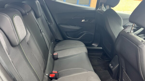 Used Peugeot 2008 2023 for sale - 76140100: Photo 14