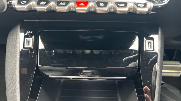 Used Peugeot 2008 2023 for sale - 76140100: Photo 55