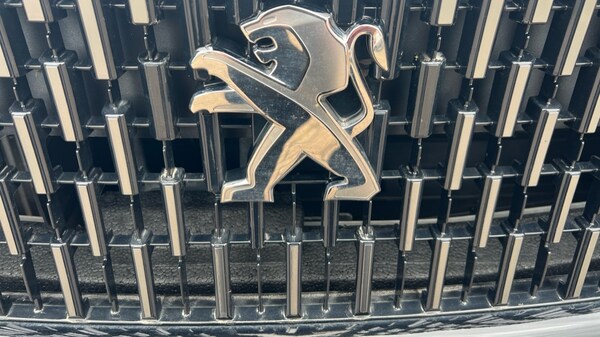 Used Peugeot 2008 2023 for sale - 76140100: Photo 67