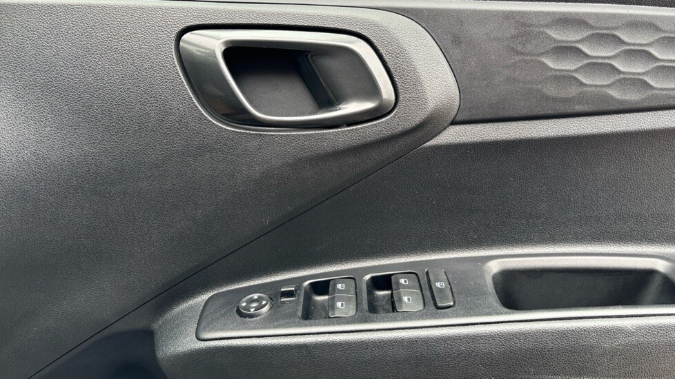 Used Hyundai i10 2022 for sale - 76575191: Photo 32