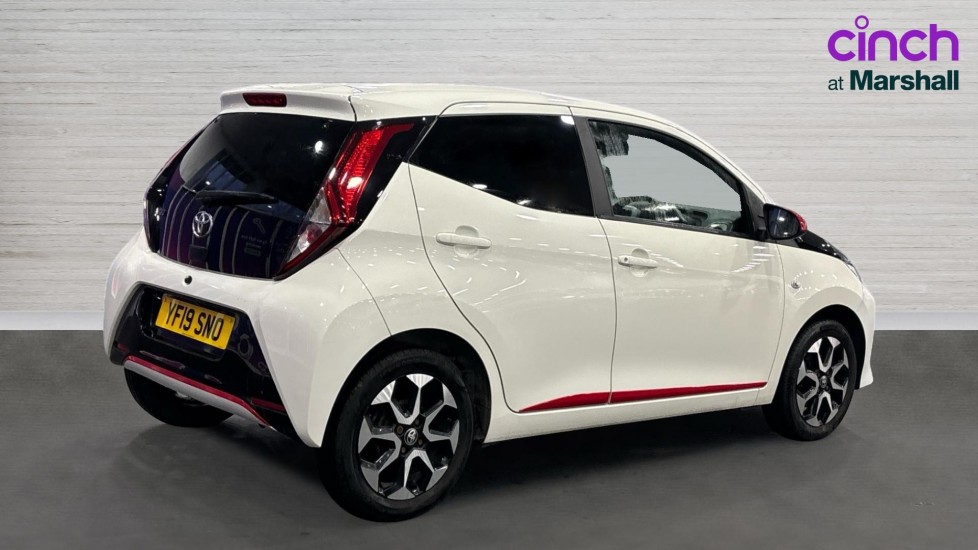 Used Toyota AYGO 2019 for sale - 76948521: Photo 3