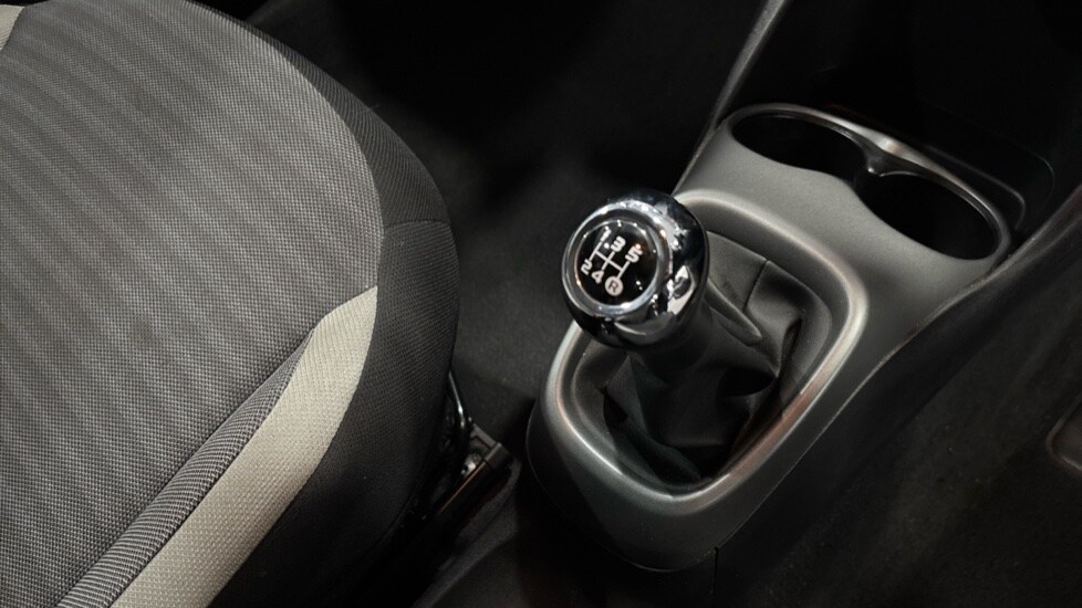 Used Toyota AYGO 2019 for sale - 76948521: Photo 30