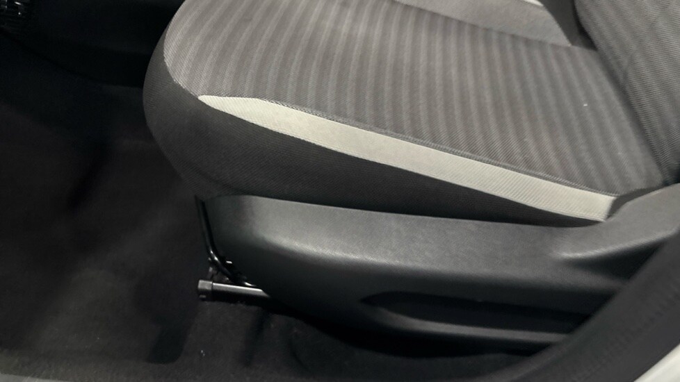 Used Toyota AYGO 2019 for sale - 76948521: Photo 33