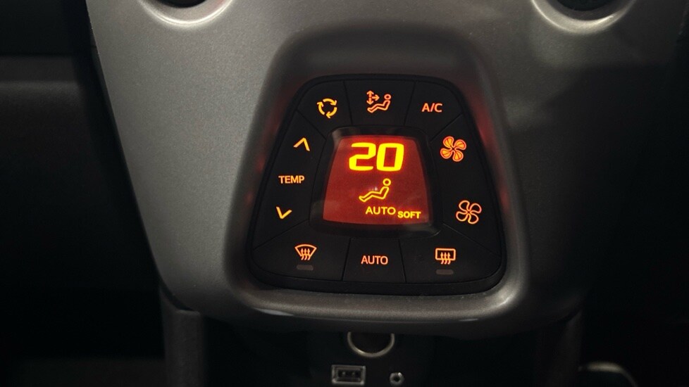 Used Toyota AYGO 2019 for sale - 76948521: Photo 35