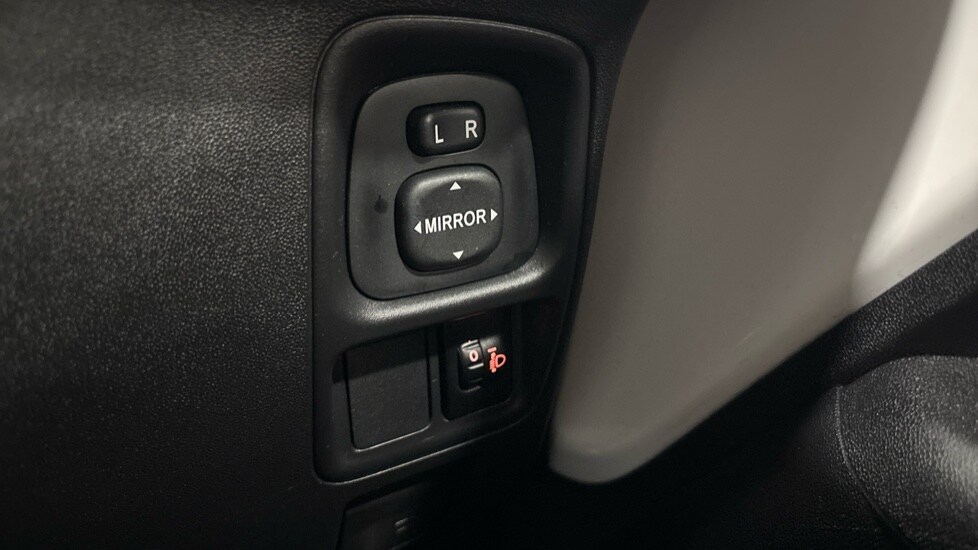 Used Toyota AYGO 2019 for sale - 76948521: Photo 41