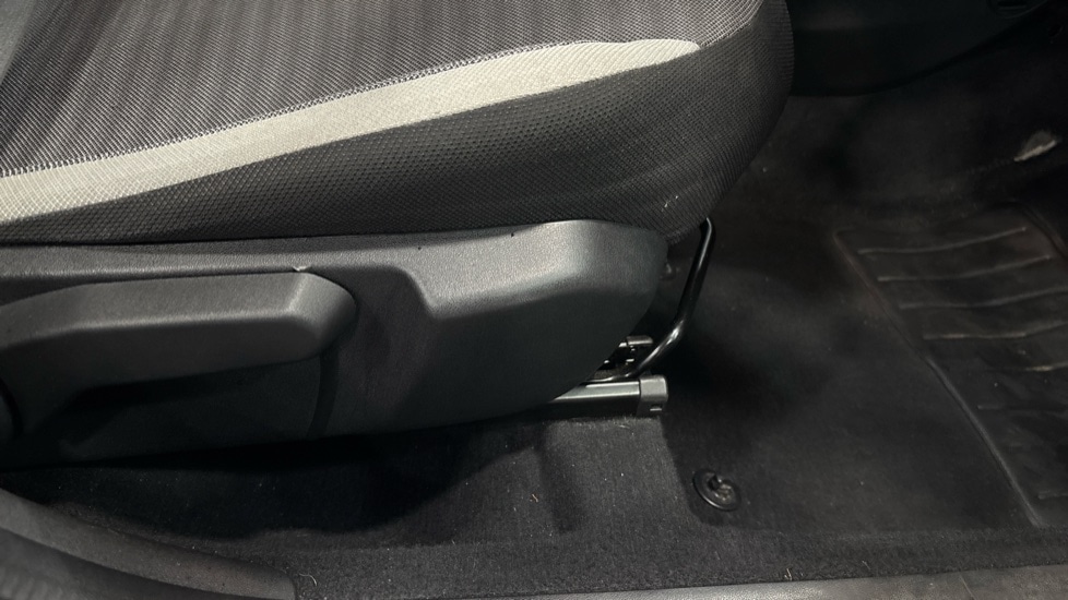 Used Toyota AYGO 2019 for sale - 76948521: Photo 44