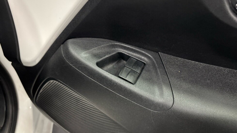 Used Toyota AYGO 2019 for sale - 76948521: Photo 45