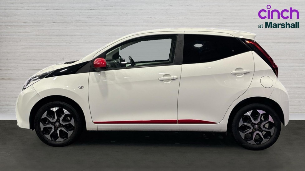 Used Toyota AYGO 2019 for sale - 76948521: Photo 6