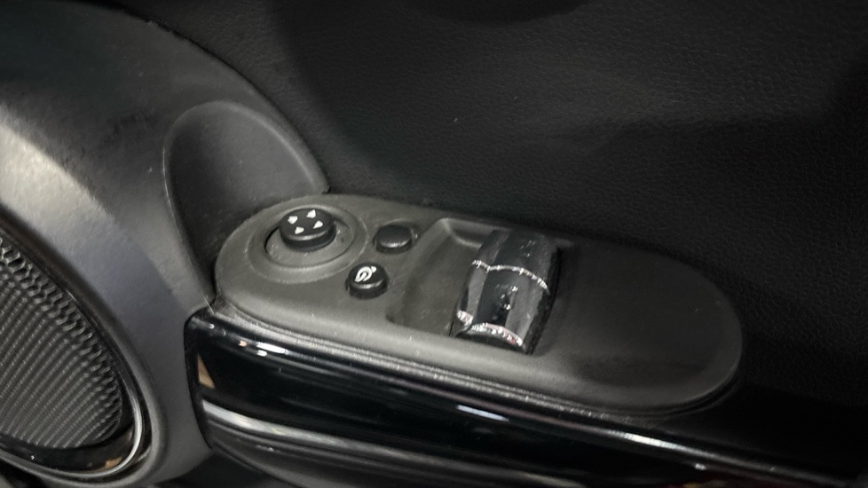 Used MINI Hatch 2022 for sale - 76589865: Photo 32