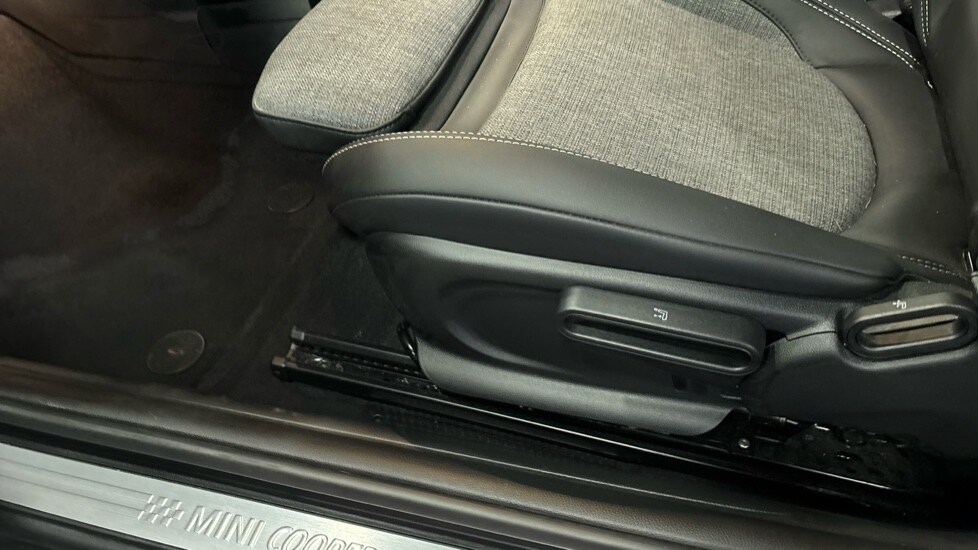 Used MINI Hatch 2022 for sale - 76589865: Photo 34