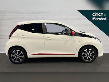 Used Toyota AYGO 2019 for sale - 76635705: Photo