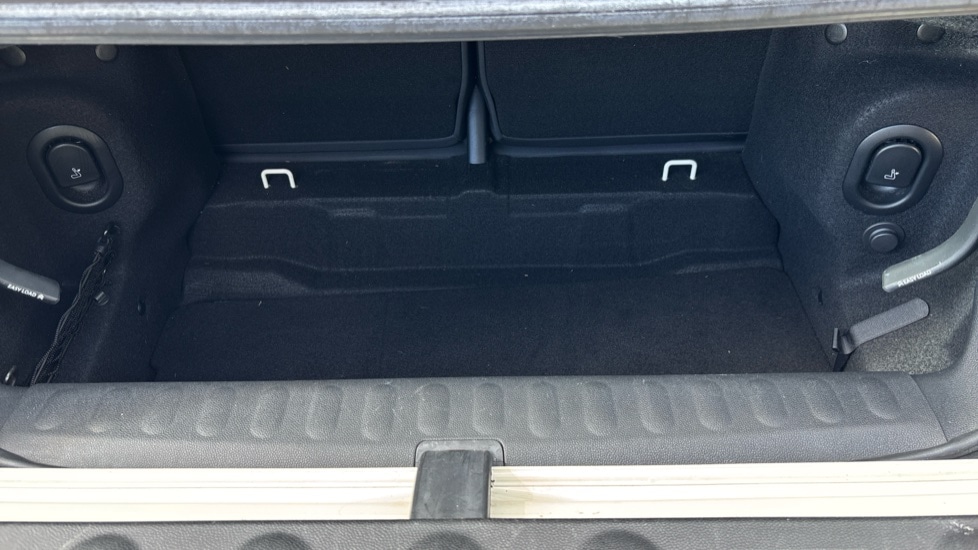 Used MINI Convertible 2019 for sale - 75615167: Photo 15