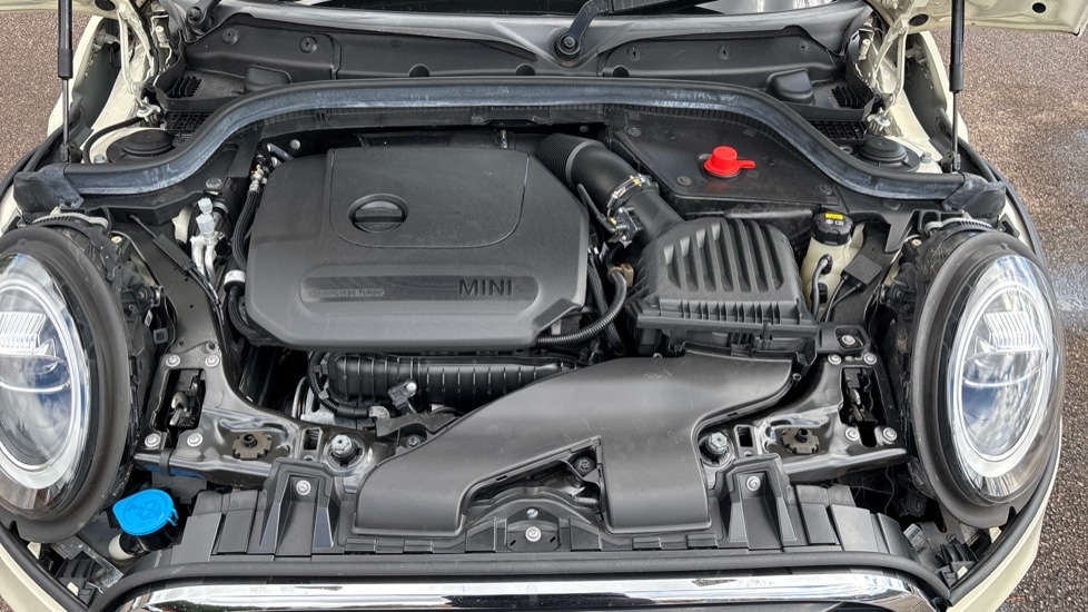 Used MINI Convertible 2019 for sale - 75615167: Photo 16