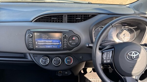 Used Toyota Yaris 2018 for sale - 75967016: Photo 12