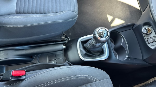 Used Toyota Yaris 2018 for sale - 75967016: Photo 30
