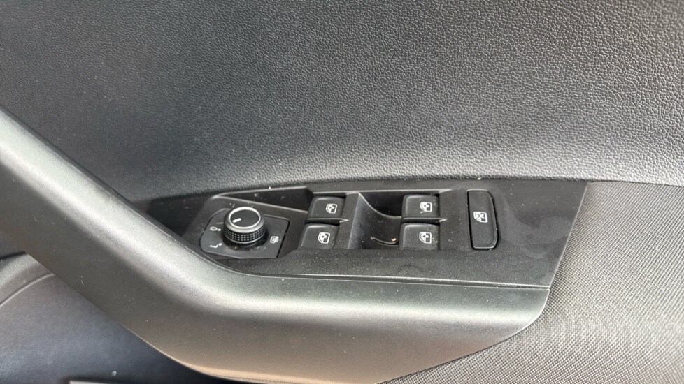 Used Volkswagen Polo 2021 for sale - 75992677: Photo 32
