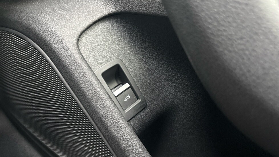 Used Audi A4 2019 for sale - 76575236: Photo 48