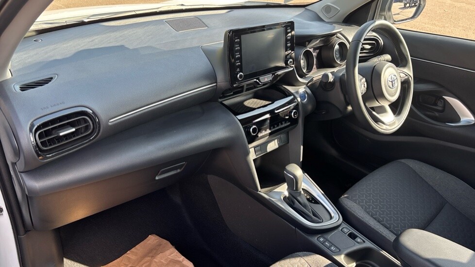 Used Toyota Yaris Cross 2024 for sale - 76008080: Photo 10