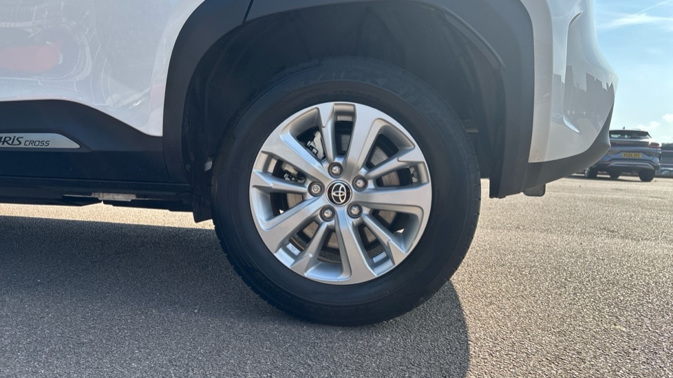 Used Toyota Yaris Cross 2024 for sale - 76008080: Photo 19
