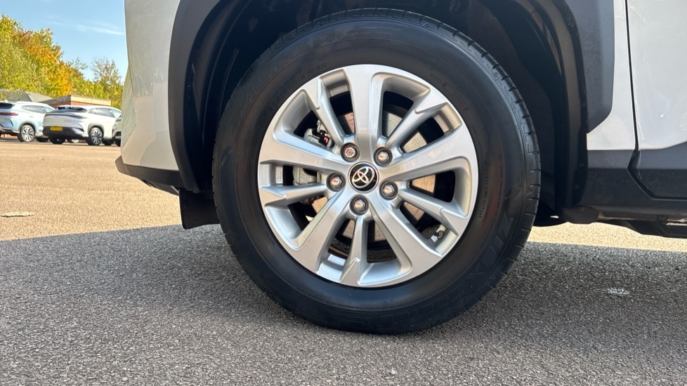 Used Toyota Yaris Cross 2024 for sale - 76008080: Photo 20