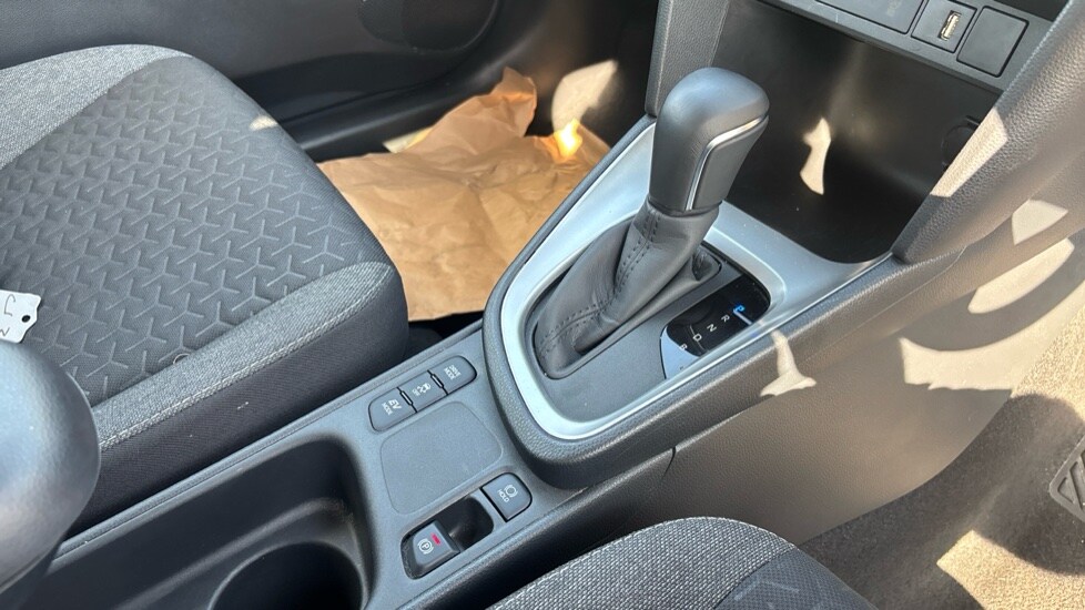 Used Toyota Yaris Cross 2024 for sale - 76008080: Photo 29