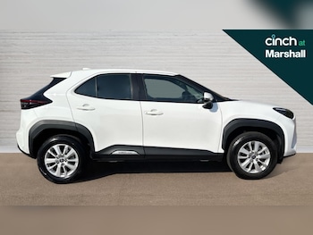 Used Toyota Yaris Cross 2024 for sale - 76008080: Photo