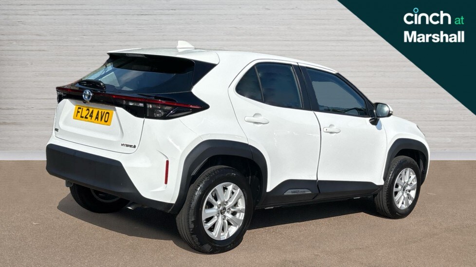 Used Toyota Yaris Cross 2024 for sale - 76008080: Photo 3