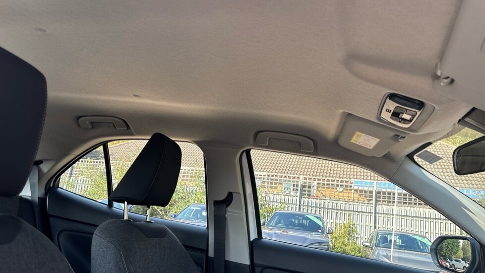 Used Toyota Yaris Cross 2024 for sale - 76008080: Photo 32