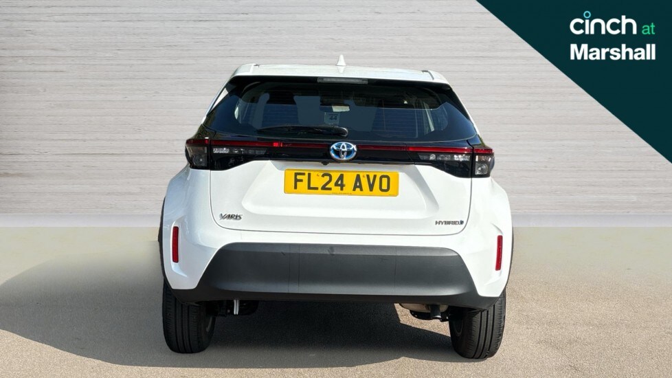 Used Toyota Yaris Cross 2024 for sale - 76008080: Photo 4