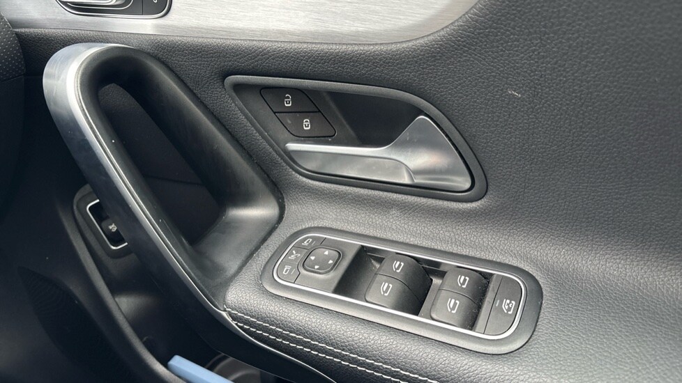 Used Mercedes-Benz CLA 2020 for sale - 76079015: Photo 32