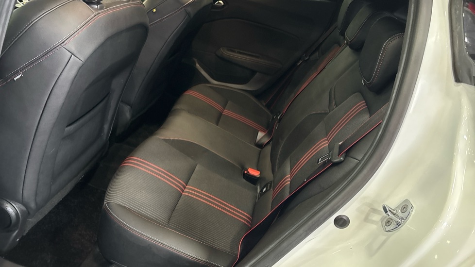 Used Renault Clio 2021 for sale - 76971223: Photo 14