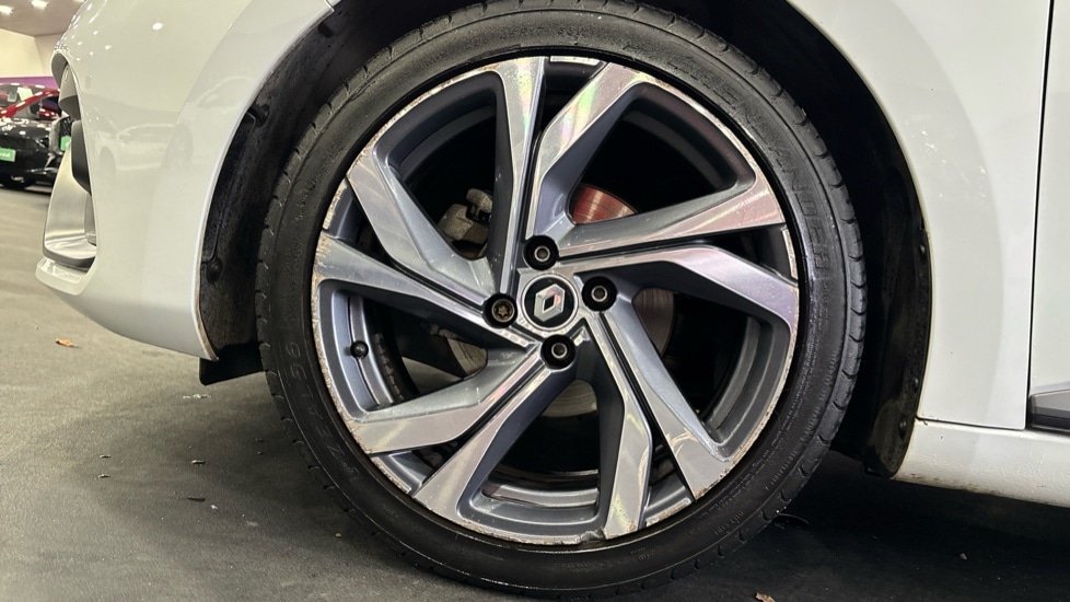 Used Renault Clio 2021 for sale - 76971223: Photo 17