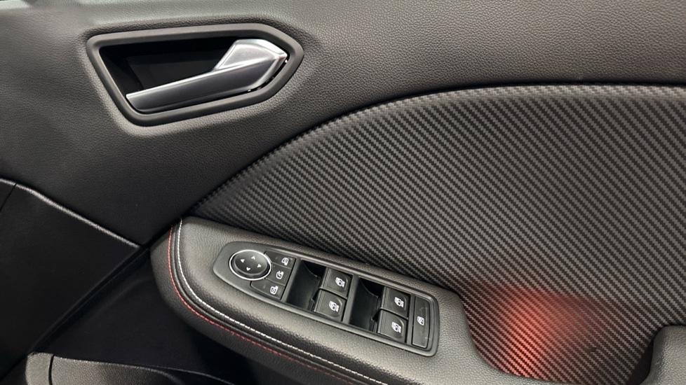 Used Renault Clio 2021 for sale - 76971223: Photo 32