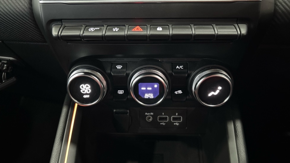 Used Renault Clio 2021 for sale - 76971223: Photo 35