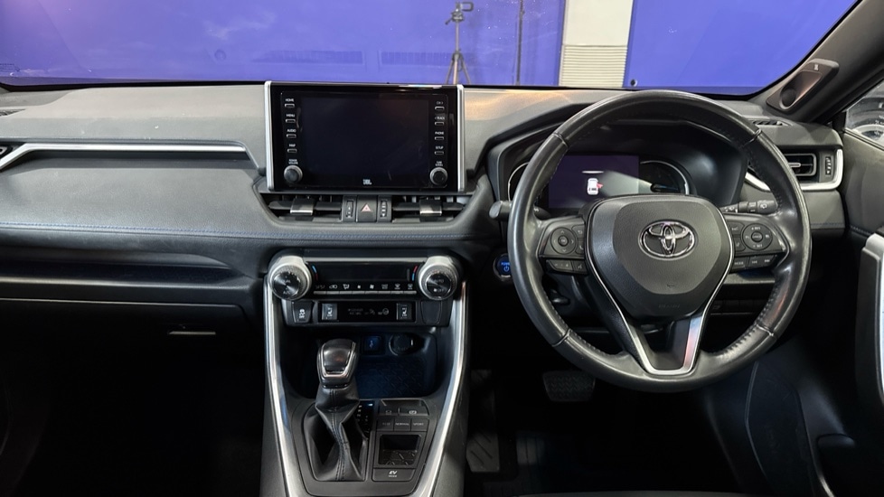 Used Toyota RAV4 2021 for sale - 76100015: Photo 11