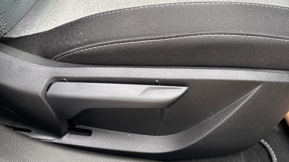 Used Renault Clio 2024 for sale - 77031274: Photo 39