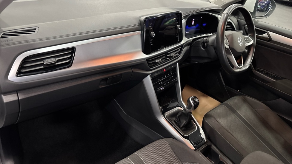 Used Volkswagen T-Roc 2023 for sale - 76589916: Photo 10
