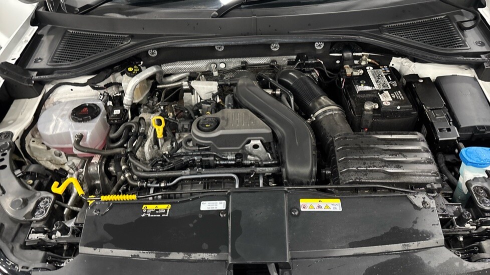 Used Volkswagen T-Roc 2023 for sale - 76589916: Photo 16