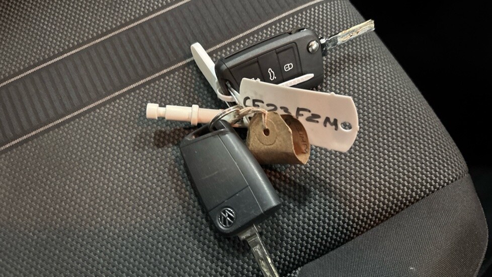 Used Volkswagen T-Roc 2023 for sale - 76589916: Photo 21