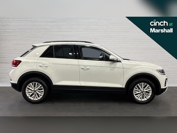 Used Volkswagen T-Roc 2023 for sale - 76589916: Photo