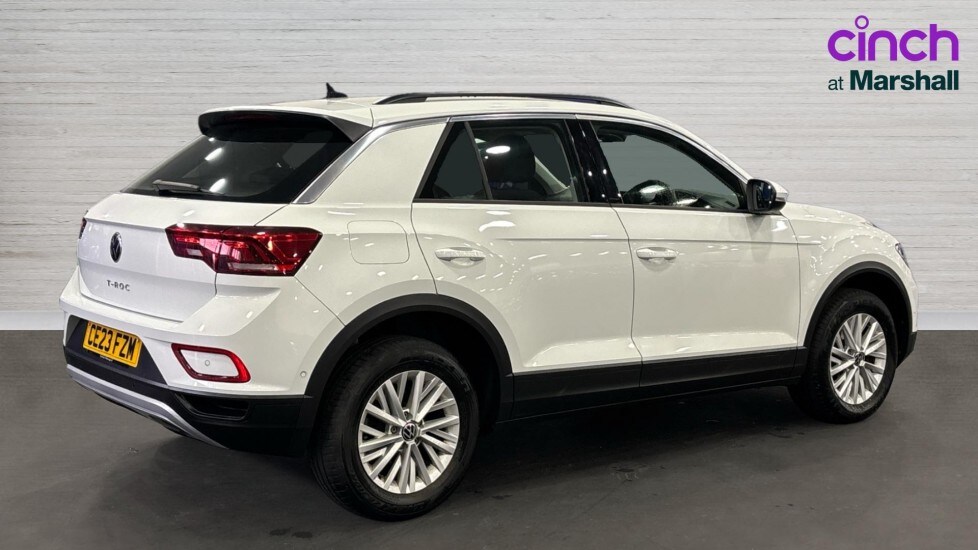 Used Volkswagen T-Roc 2023 for sale - 76589916: Photo 3