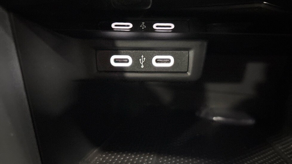 Used Volkswagen T-Roc 2023 for sale - 76589916: Photo 39