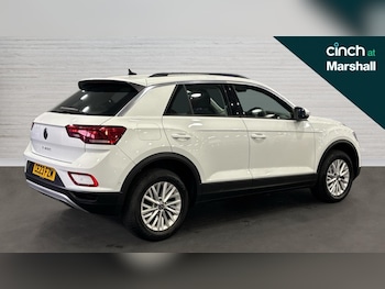 Used Volkswagen T-Roc 2023 for sale - 76589916: Photo