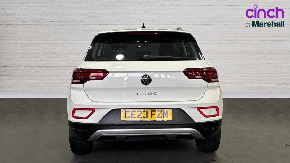 Used Volkswagen T-Roc 2023 for sale - 76589916: Photo 4