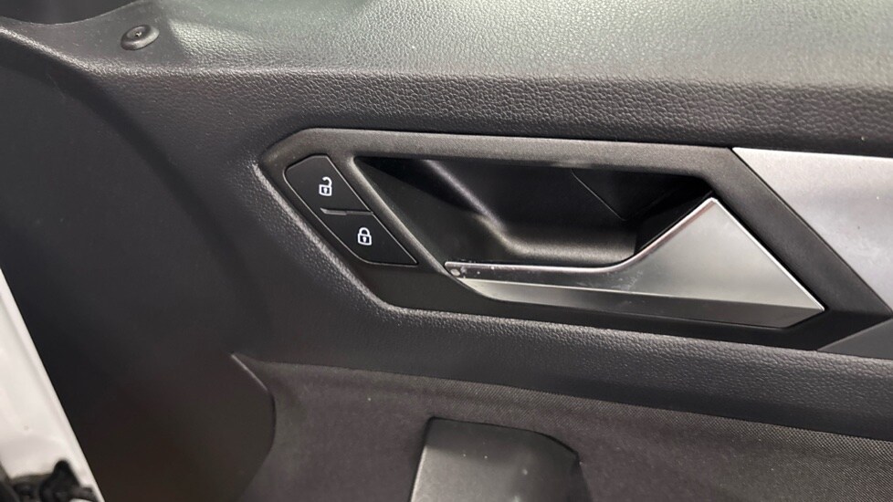 Used Volkswagen T-Roc 2023 for sale - 76589916: Photo 46