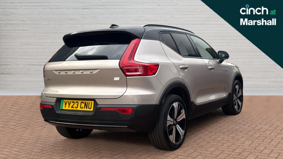 Used Volvo XC40 2023 for sale - 76117039: Photo 3